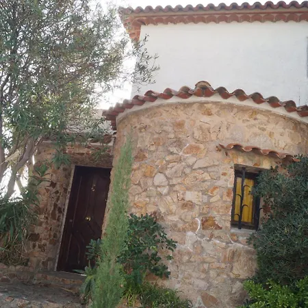 Monti Villa *