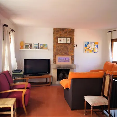 Monti Vila *